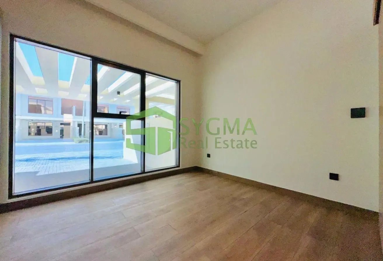 Spacious Vacant 4 Bedroom Near to Lagoons