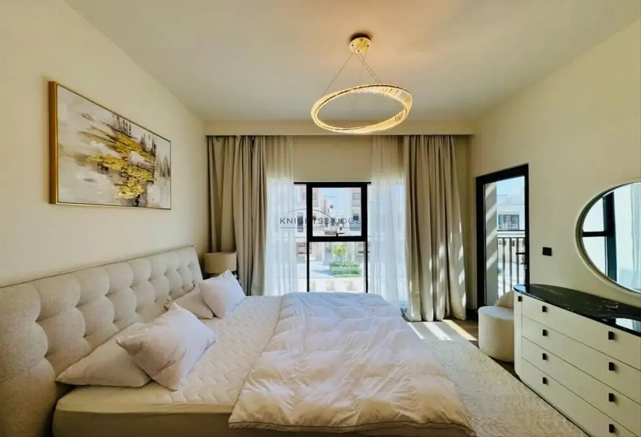 Single Row | Furnished 4BR Villa |  Costa Brava