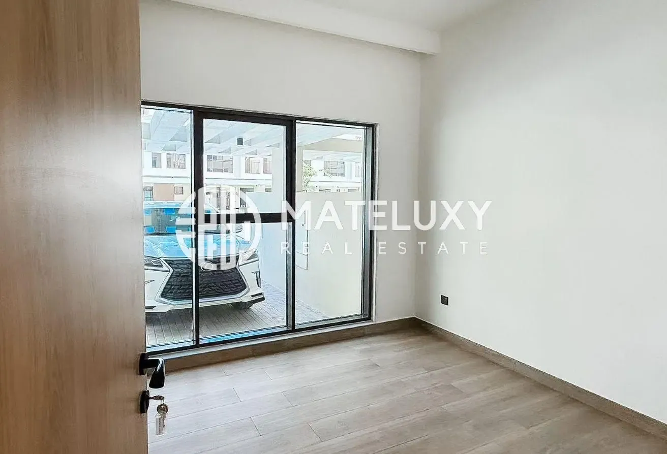 HANDOVER | PREMIUM UNIT | RENTED VILLA