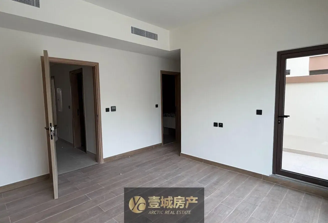 NEAR CENTRAL HUB I NEAR LAGOONS I READY TO MOVE IN