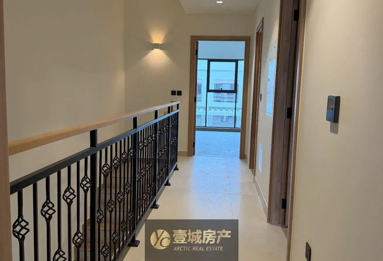 NEAR CENTRAL HUB I NEAR LAGOONS I READY TO MOVE IN