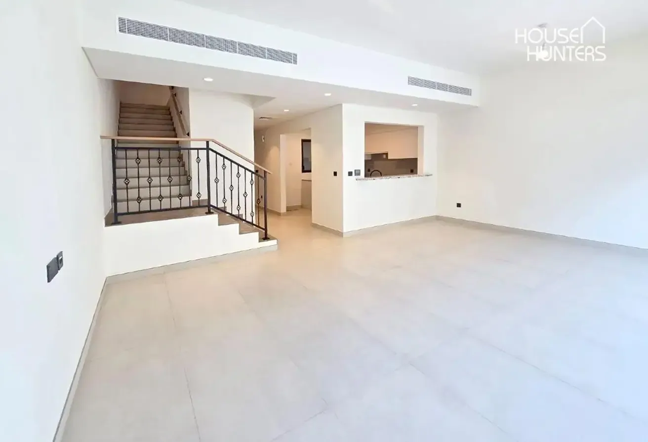 Costa Brava | 4 Bed Villa | Close to Lagoons