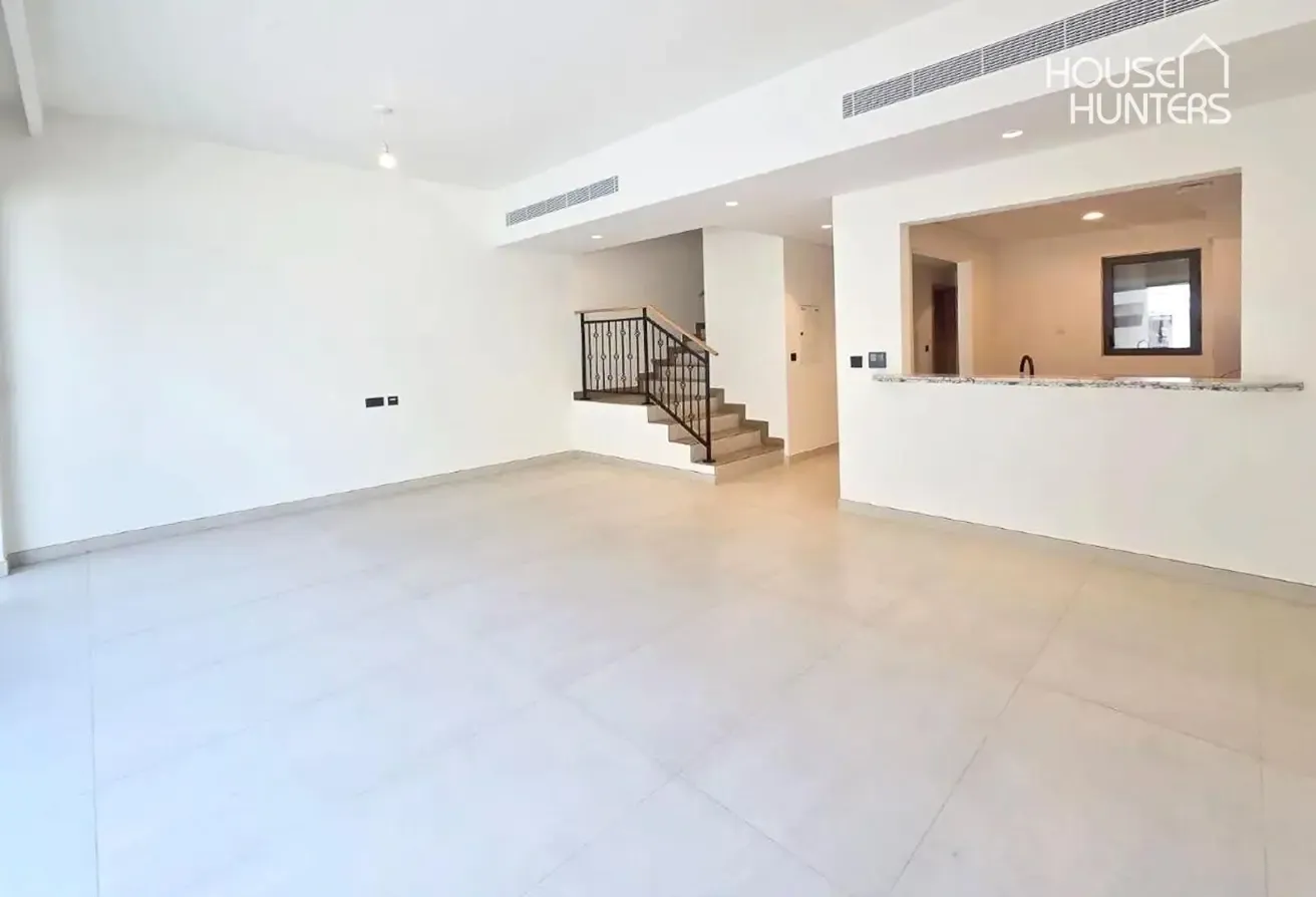Costa Brava | 4 Bed Villa | Close to Lagoons