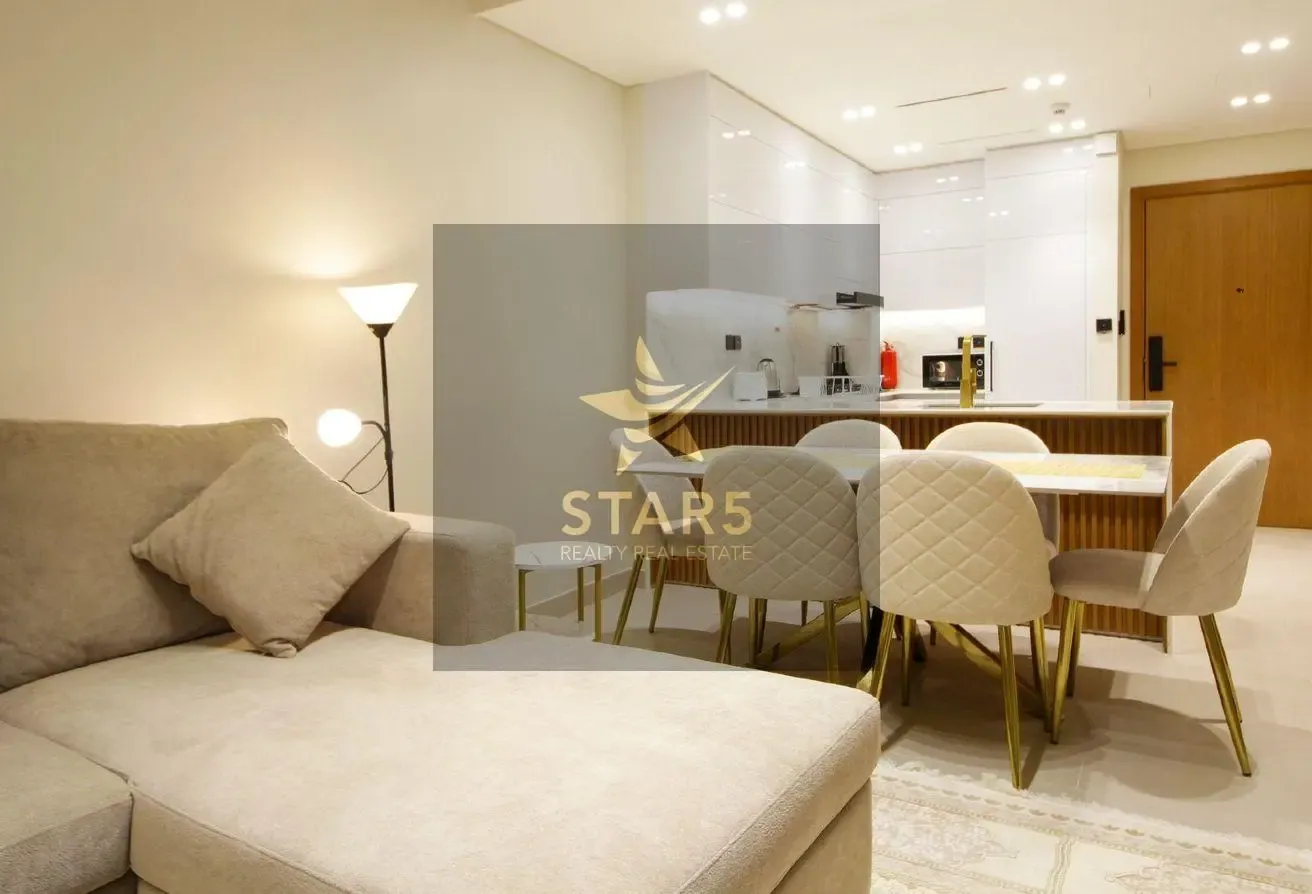 Furnished | Vacant | High Floor | Upgraded