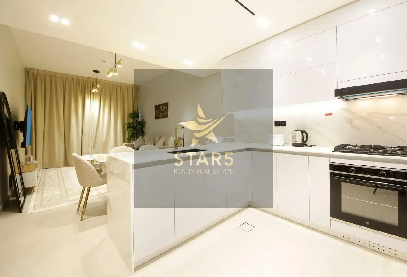Furnished | Vacant | High Floor | Upgraded