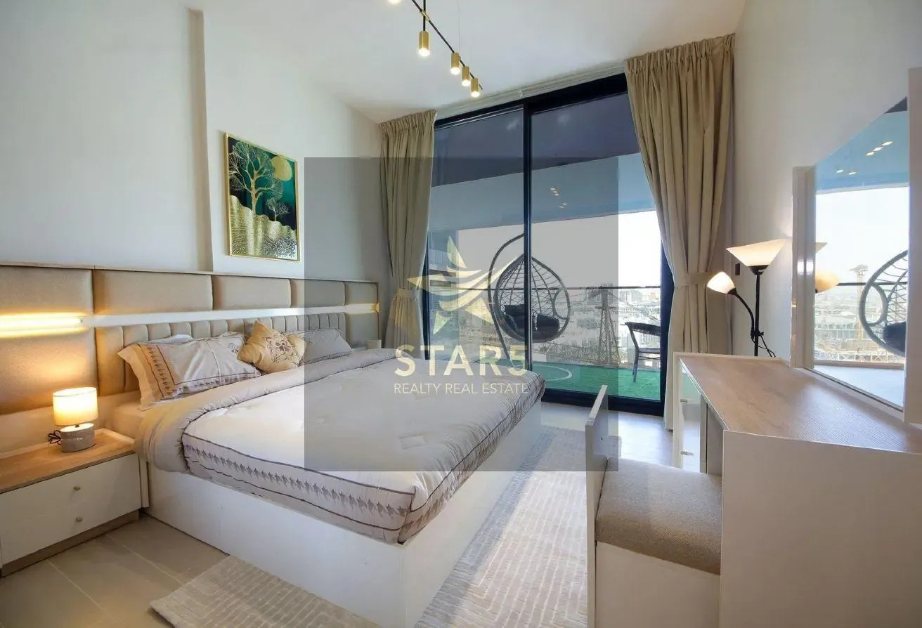 Furnished | Vacant | High Floor | Upgraded