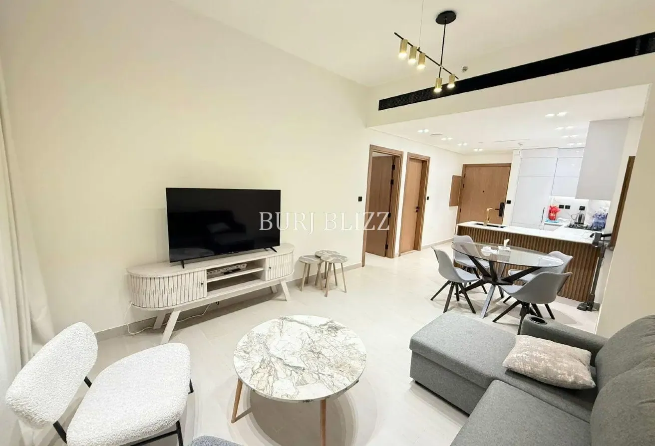 Luxurious 1BR | Prime Investment | Pool View