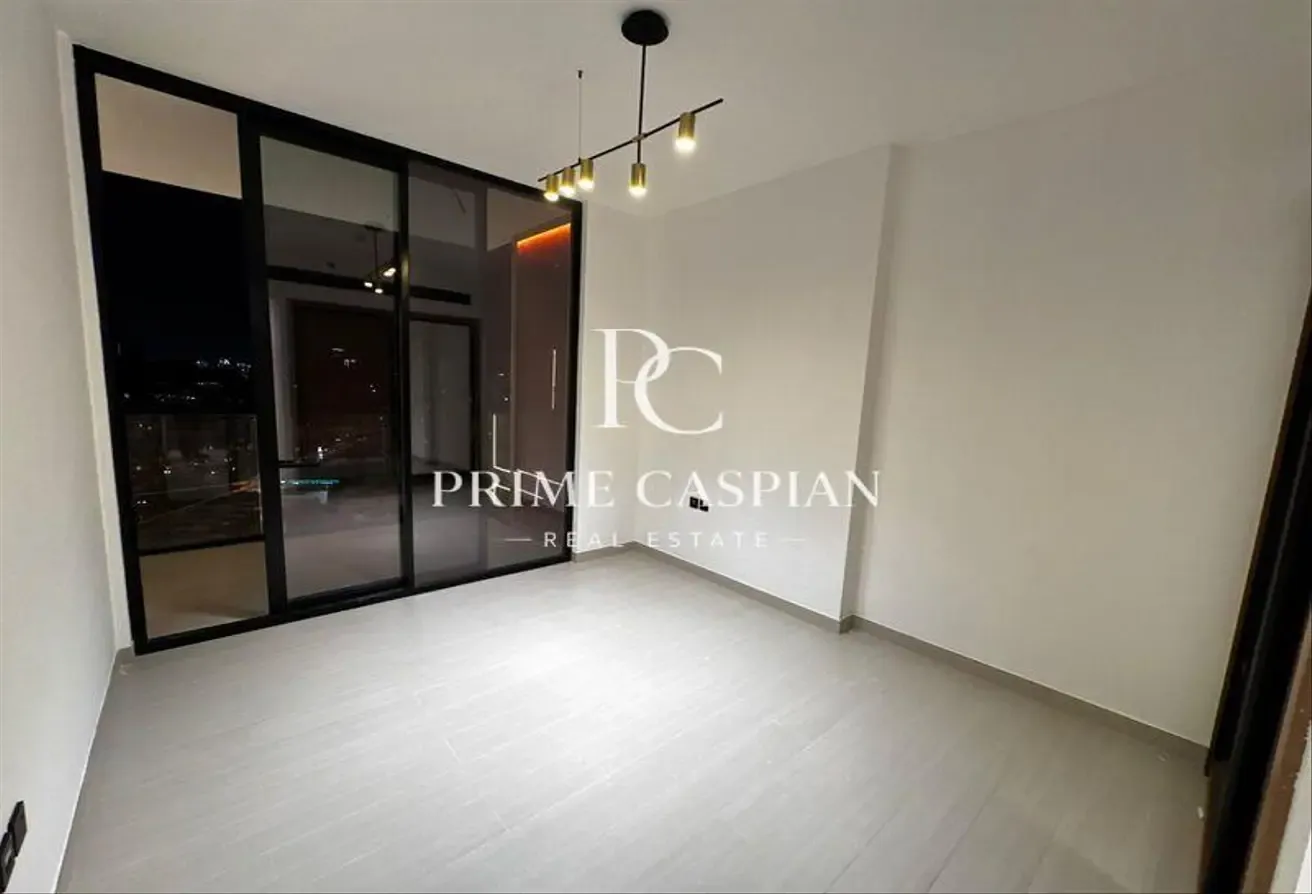 Pool View | Vacant | Negotiable | Unfurnished |