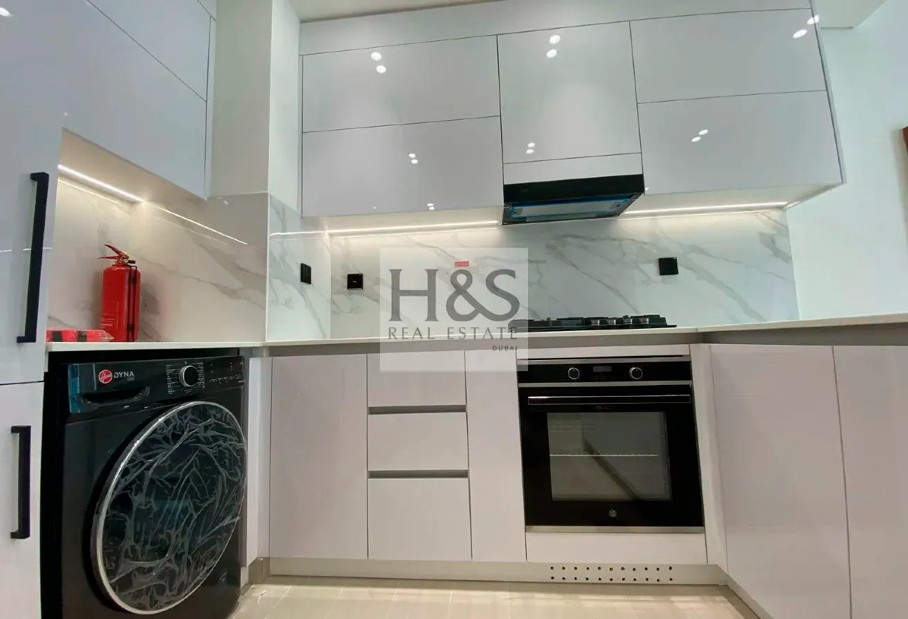 High ROI |With Kitchen Appliances | Boulevard View