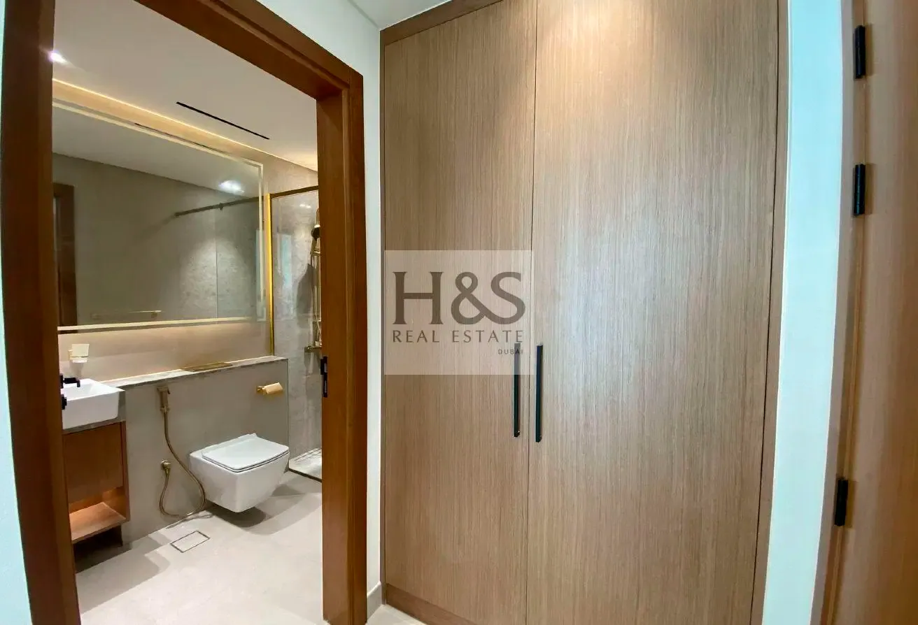 High ROI |With Kitchen Appliances | Boulevard View