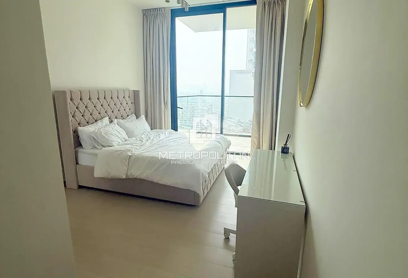 Modern 1BR | Fully Furnished | Large Layout