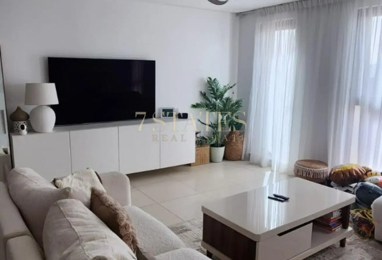 BIG LAYOUT | FURNISHED | SEA VIEW