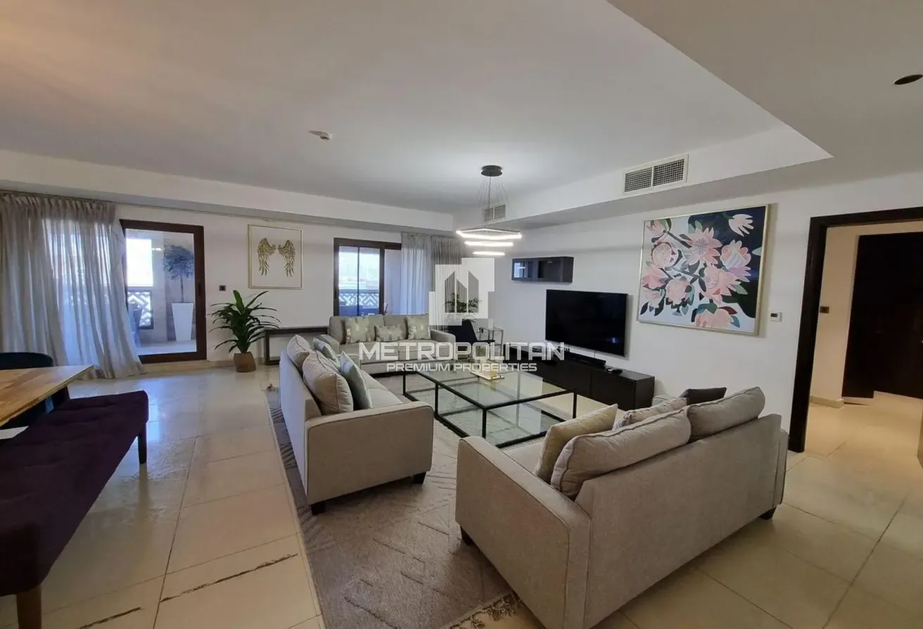 Spacious 4BR | Furnished | Beach | VOT | Palm View