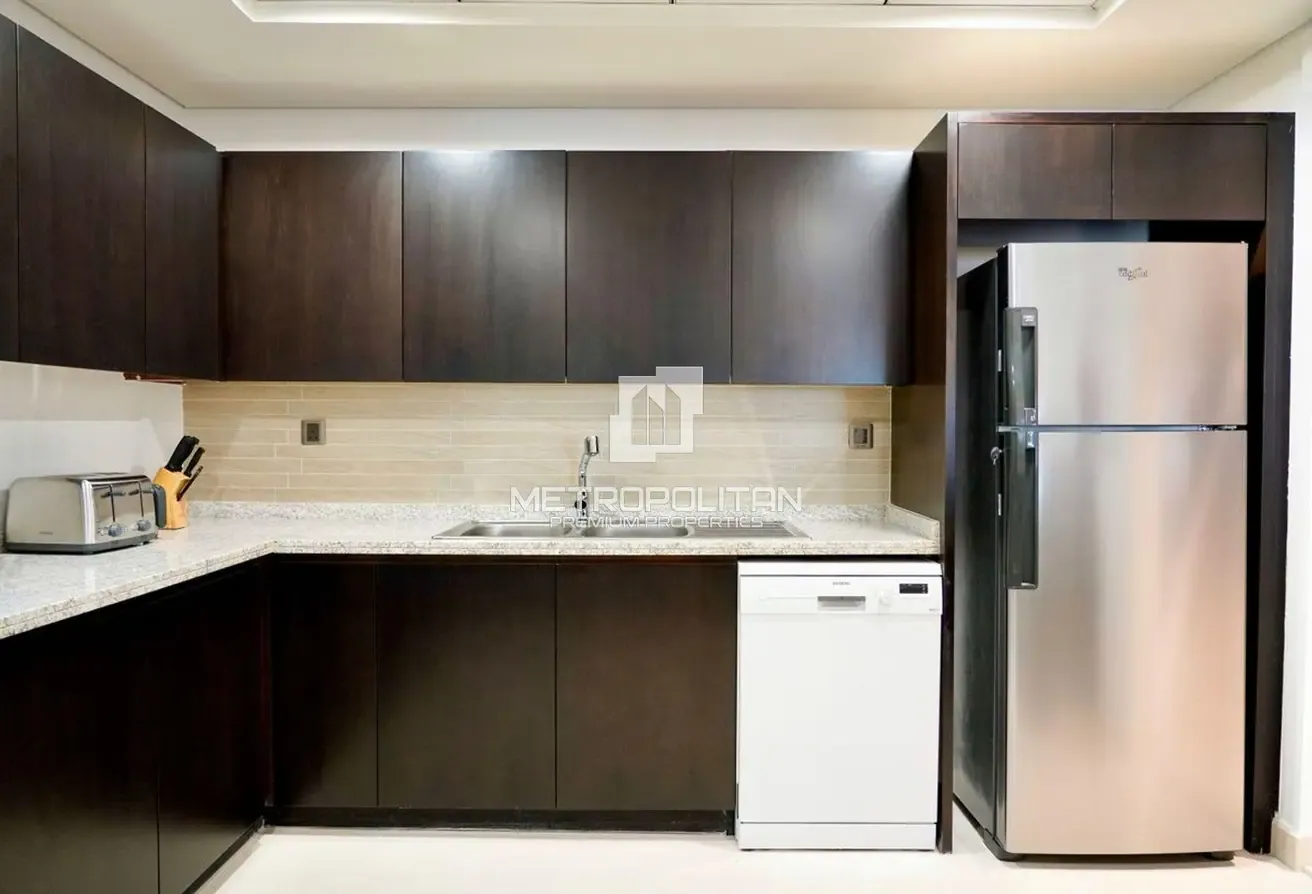 Spacious 4BR | Furnished | Beach | VOT | Palm View