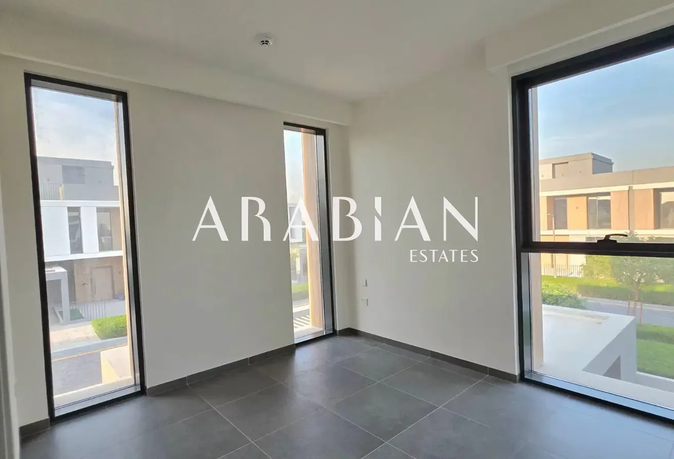Single Row | Brand New | Onyx | 2BR + Maids
