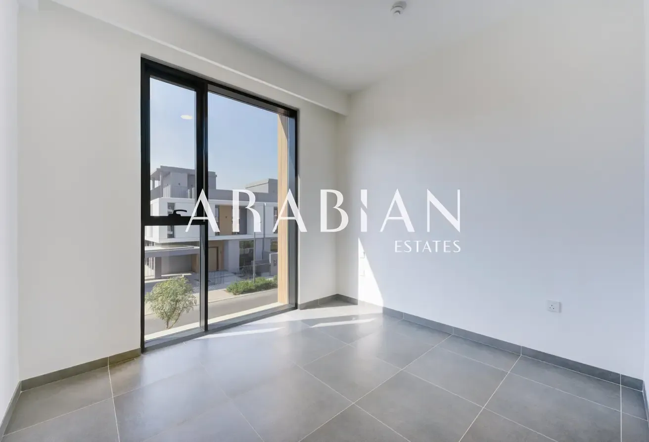 Single Row | Brand New | Onyx | 2BR + Maids