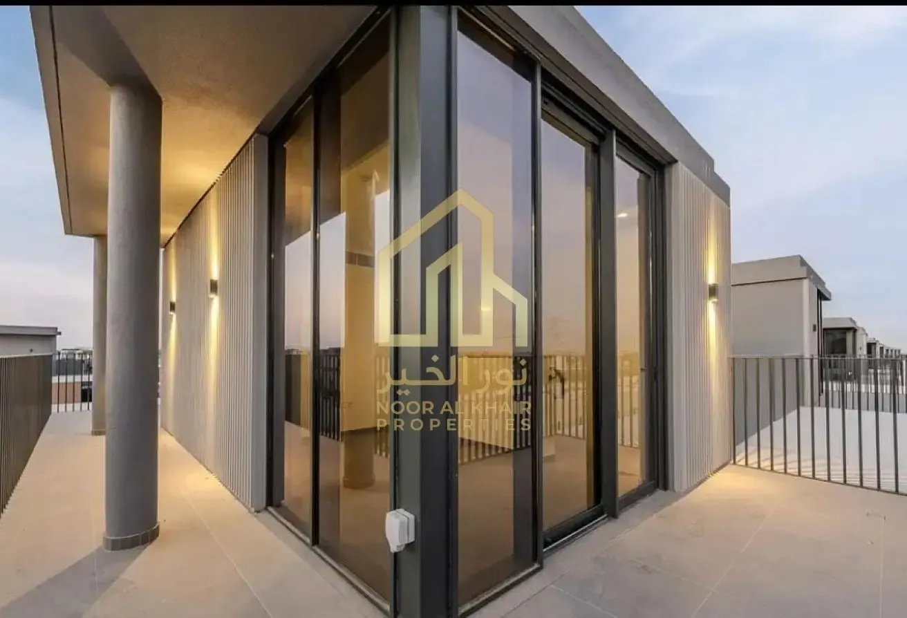 Modern 5BR Villa | Spacious Layout | June
