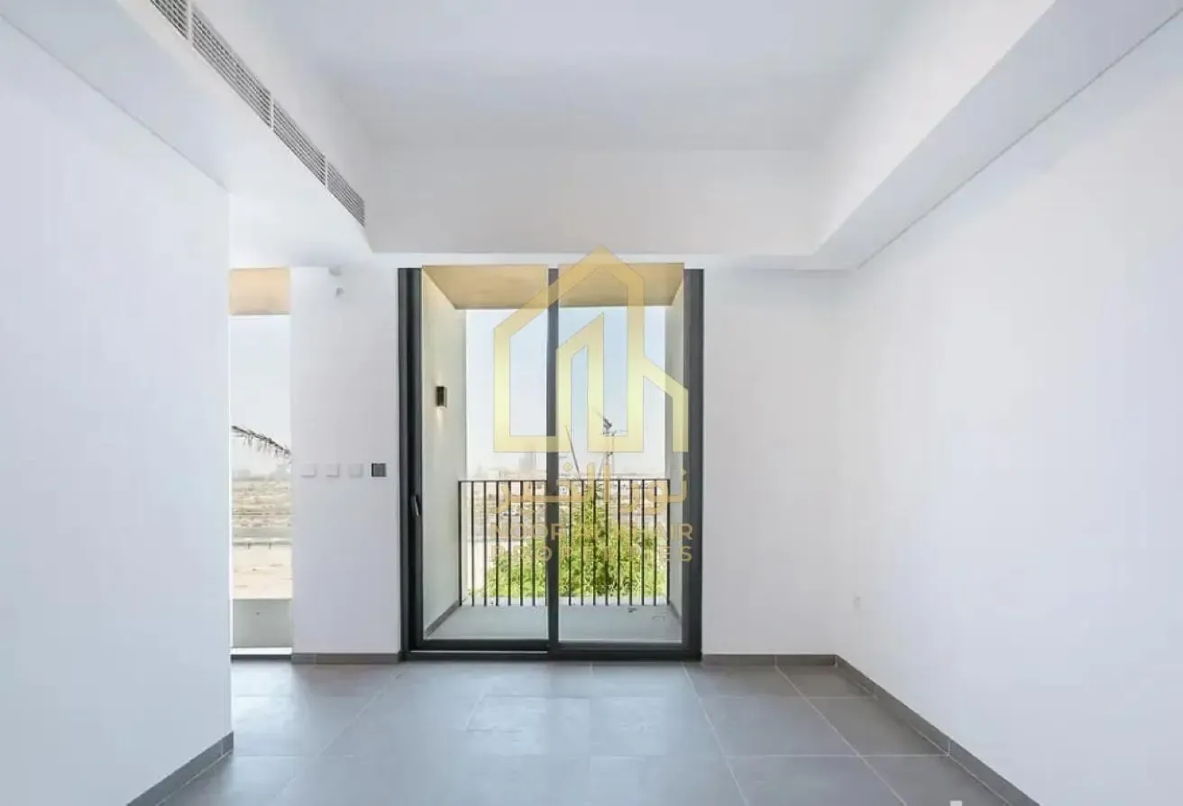 Modern 5BR Villa | Spacious Layout | June