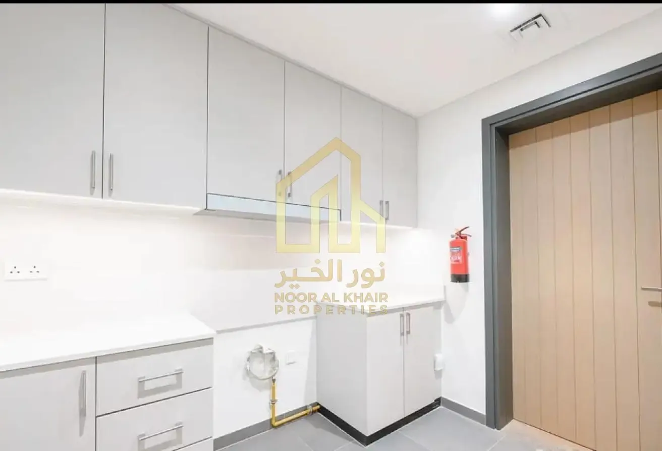 Modern 5BR Villa | Spacious Layout | June