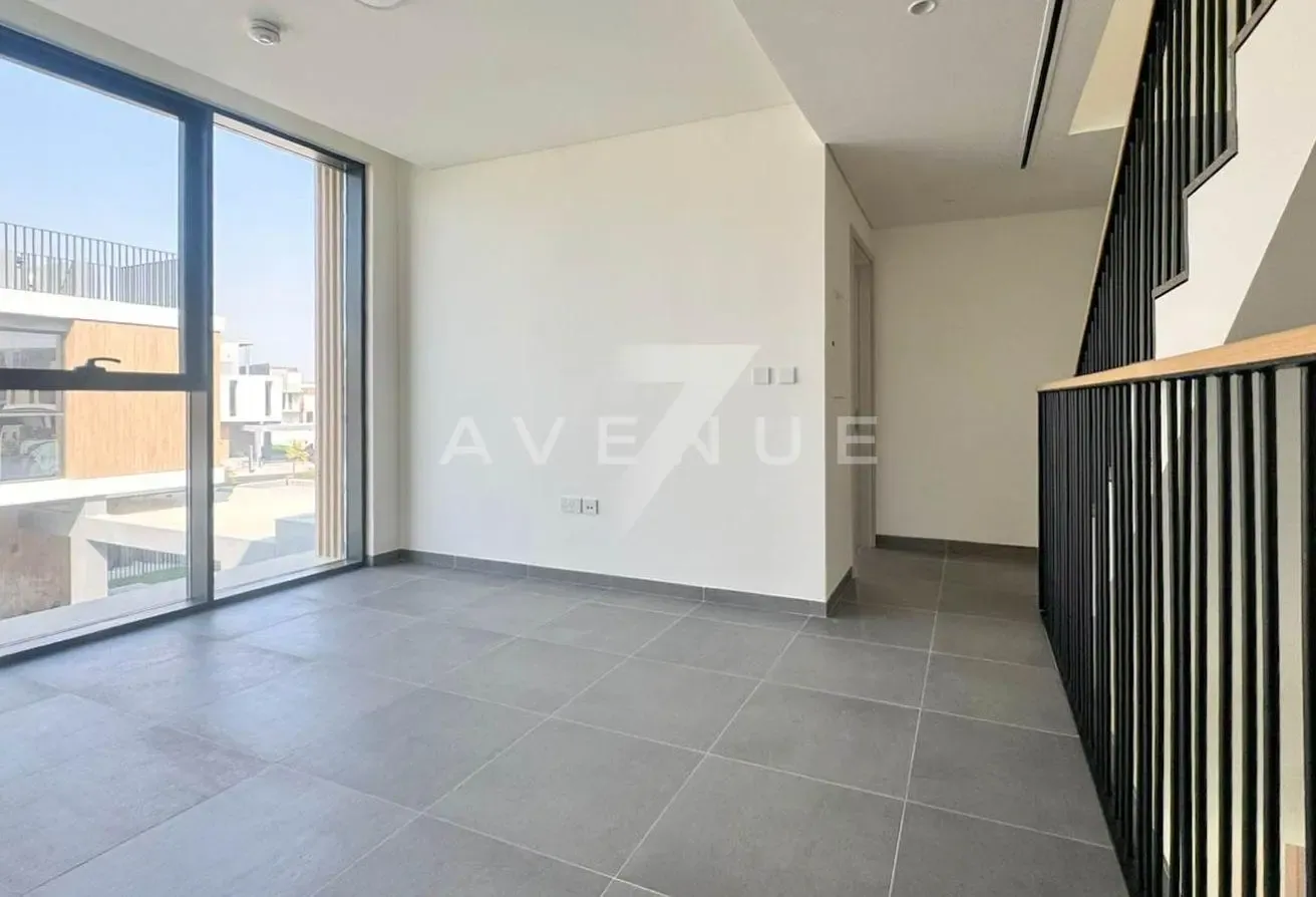 Brand New | Ready to Move-in | Close to Pool