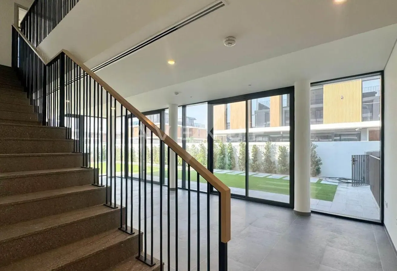 Brand New | Ready to Move-in | Close to Pool
