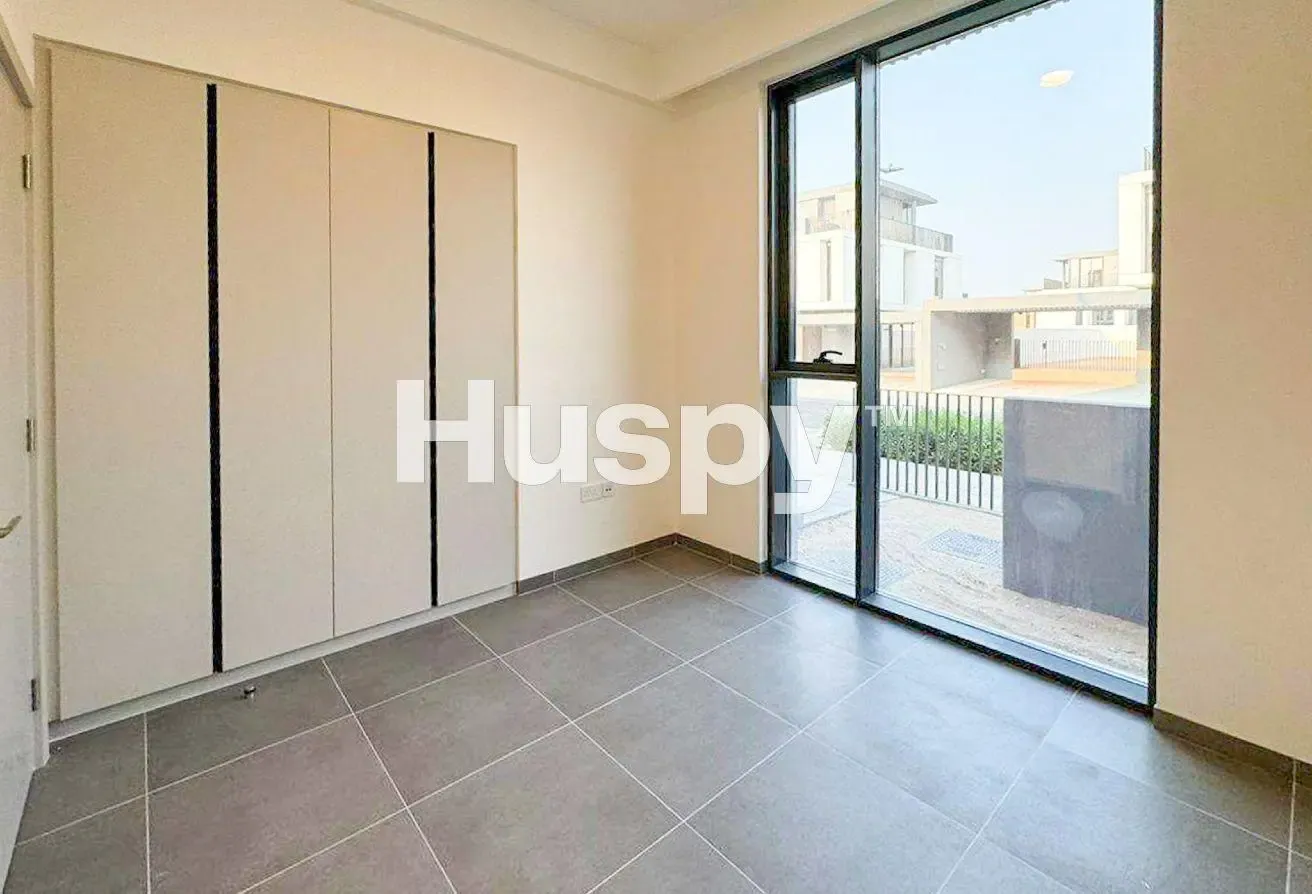 Private Garden | Ready to Move | Keys in Hand