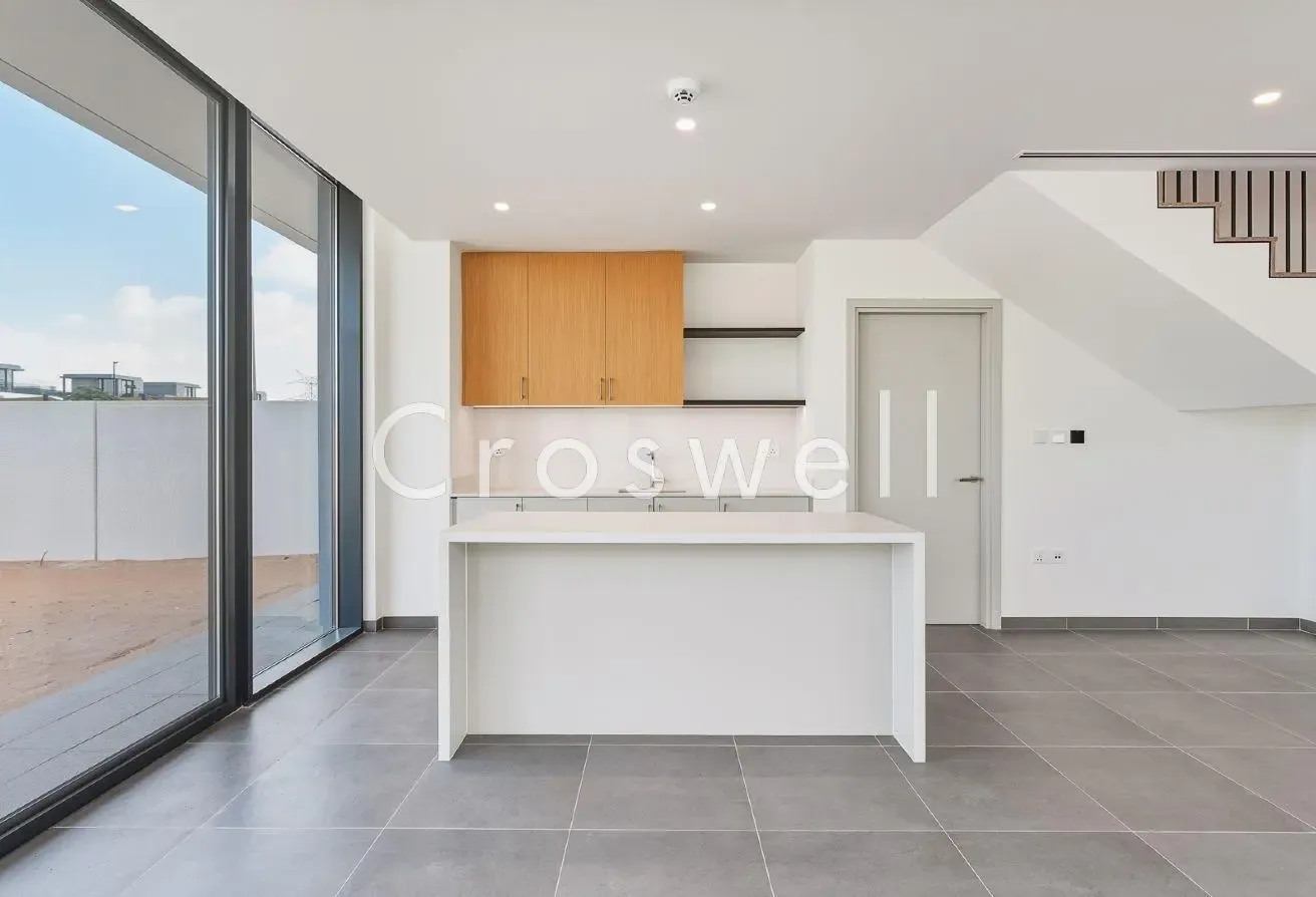 Brand New | Single Row | Huge Plot