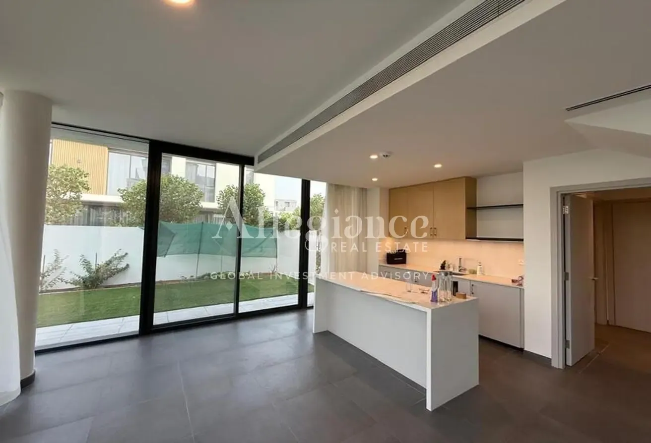Modern 5BR Villa | Premium Community | Spacious