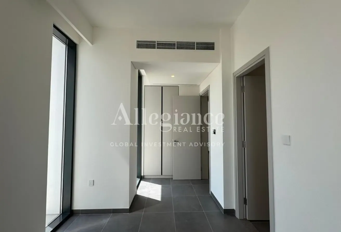 Modern 5BR Villa | Premium Community | Spacious