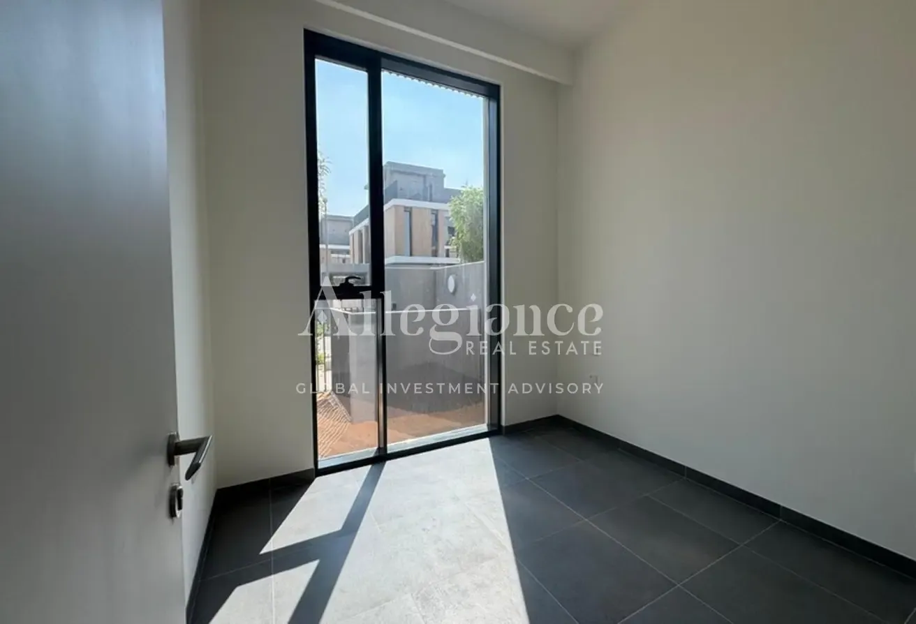 Modern 5BR Villa | Premium Community | Spacious