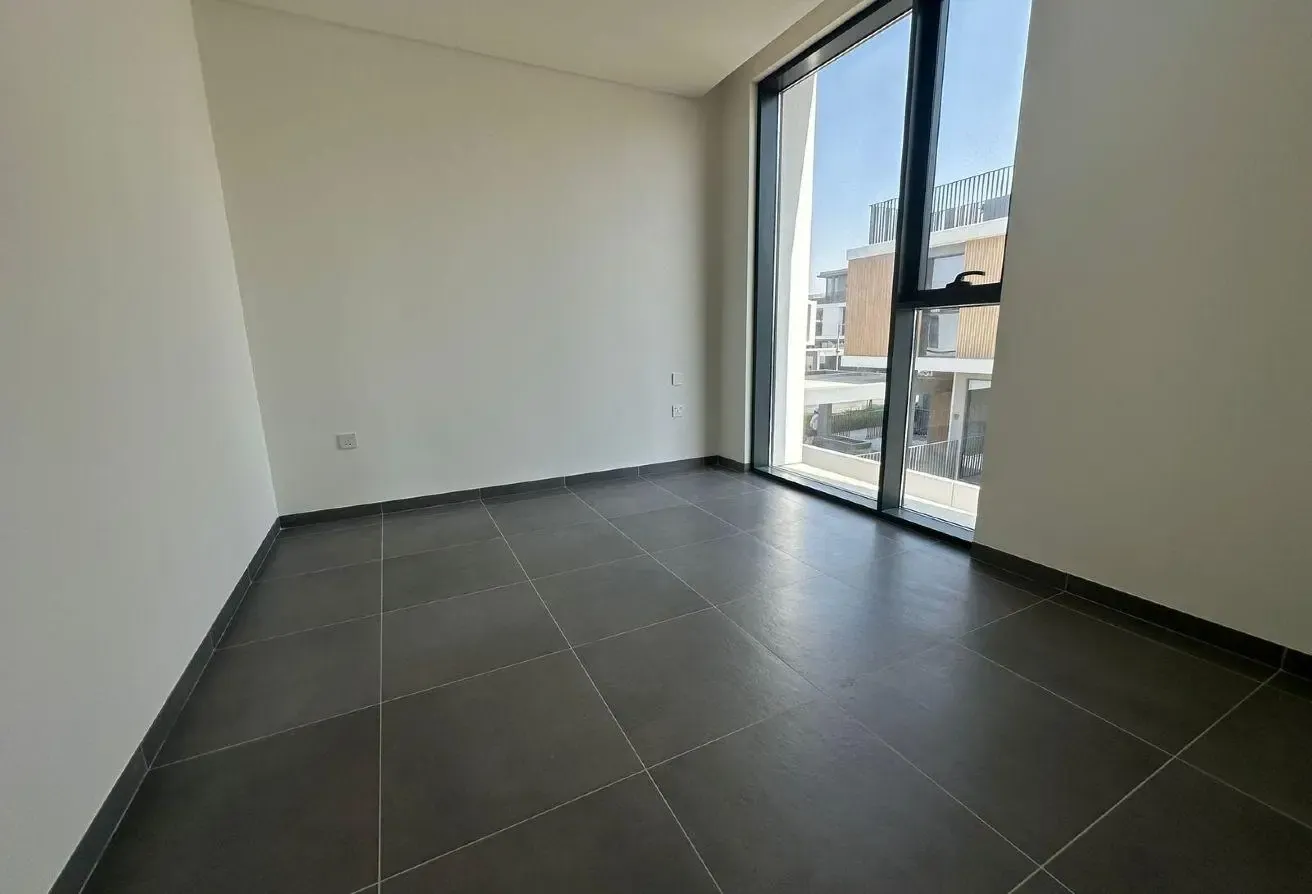 Brand New 5BR | Single Row | Vastu Villa on Park |