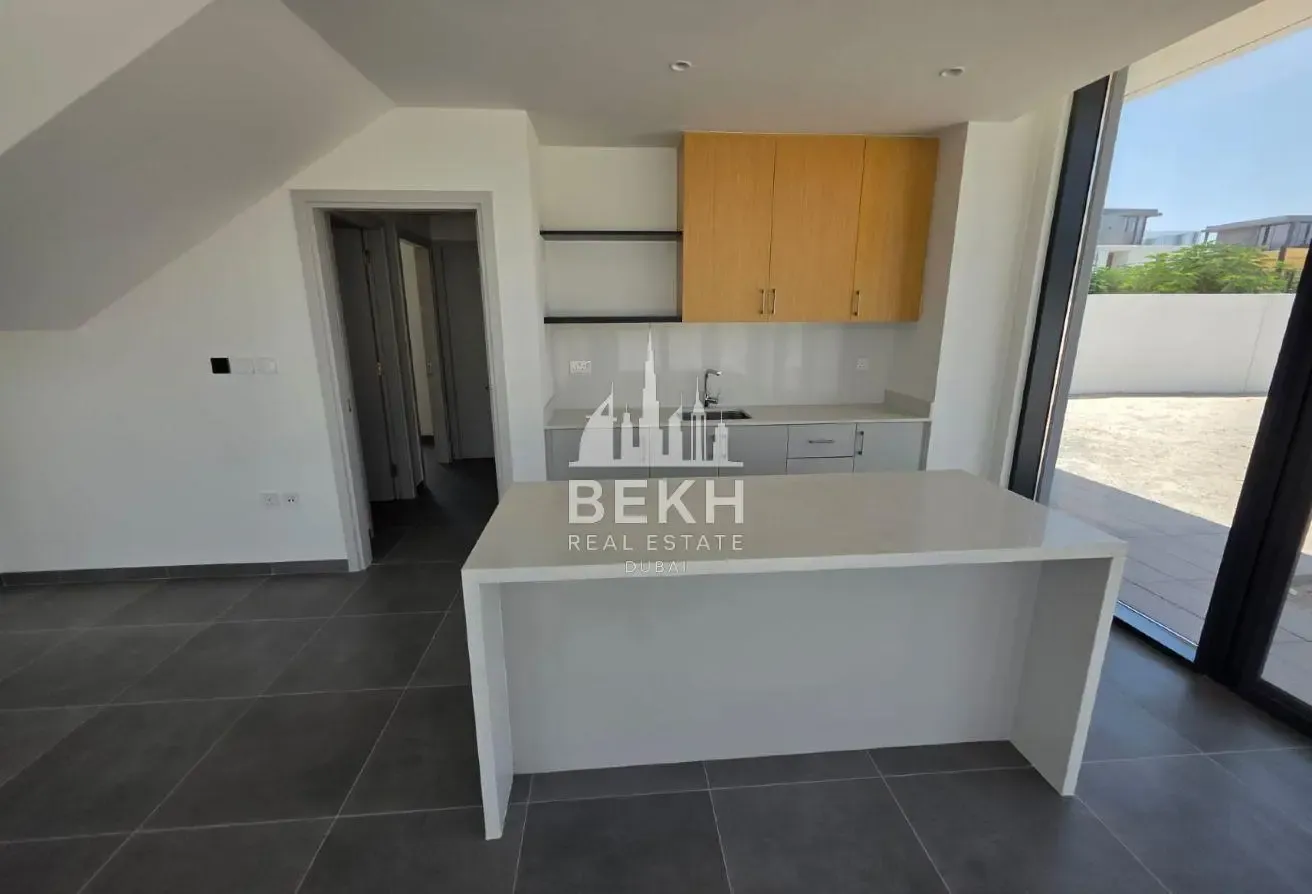 Luxury 5BR Villa | Huge Plot | Prime Location