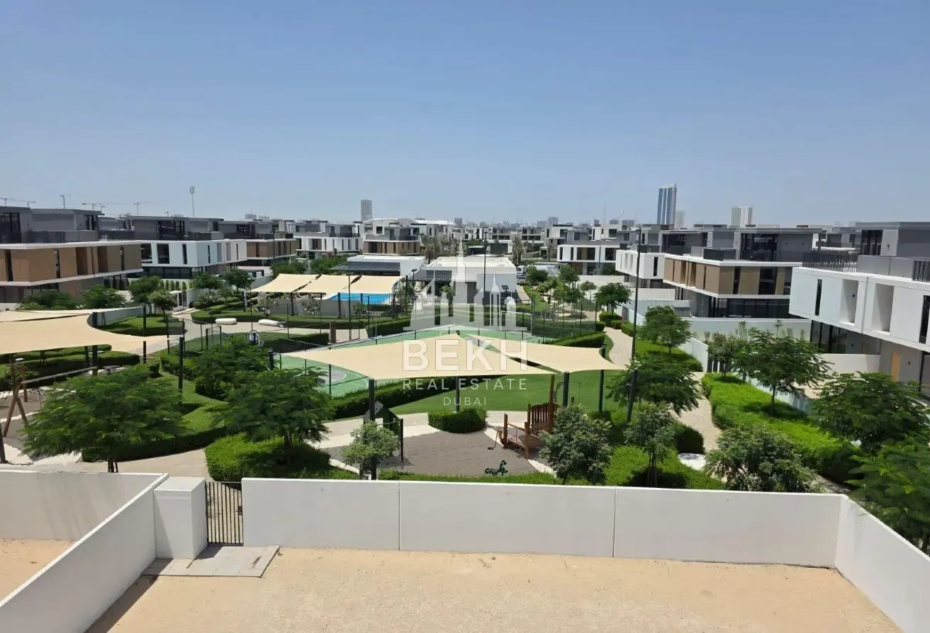 Luxury 5BR Villa | Huge Plot | Prime Location