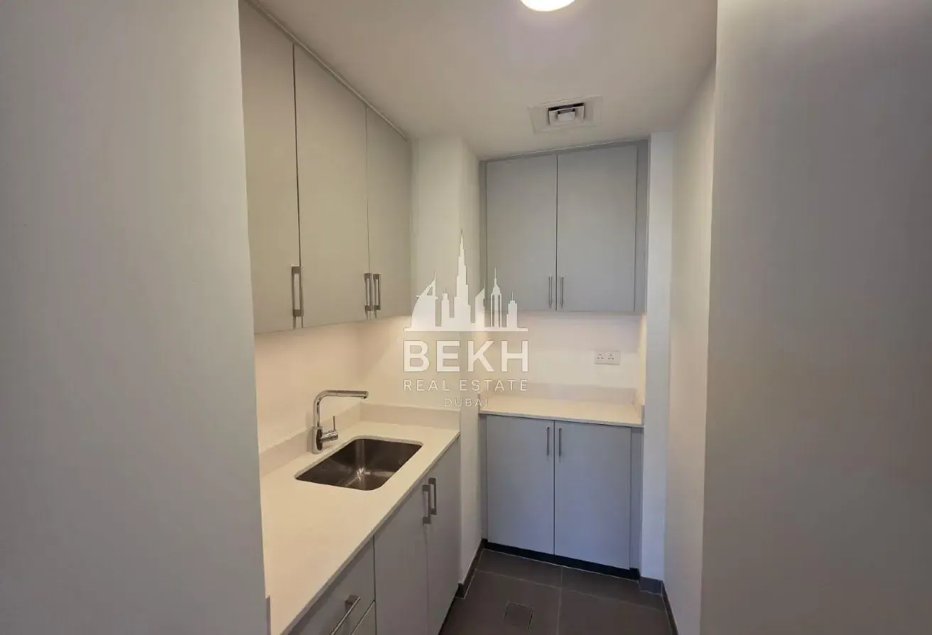 Luxury 5BR Villa | Huge Plot | Prime Location