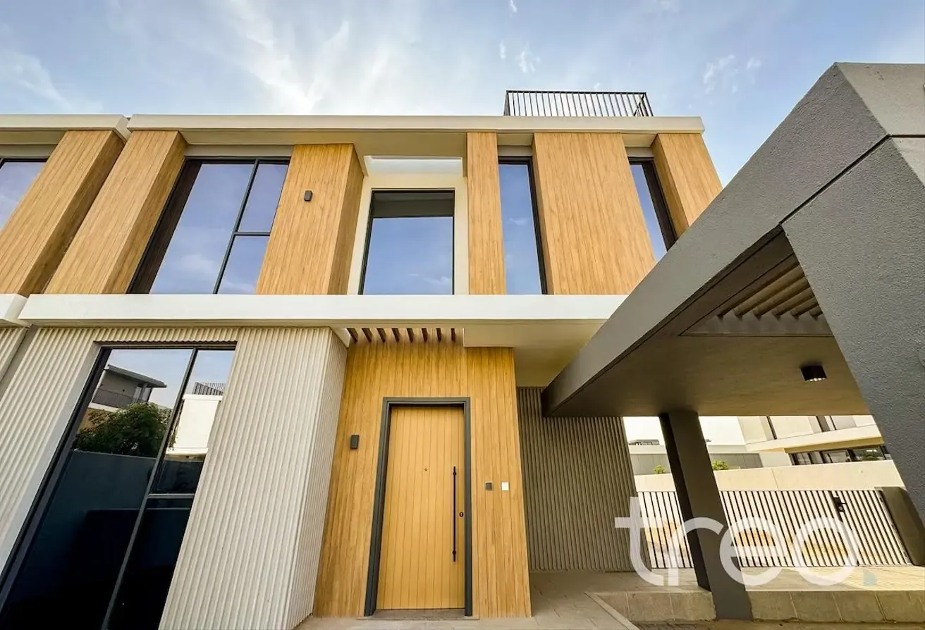 Premium 5BR + Maid Villa | Gated Community