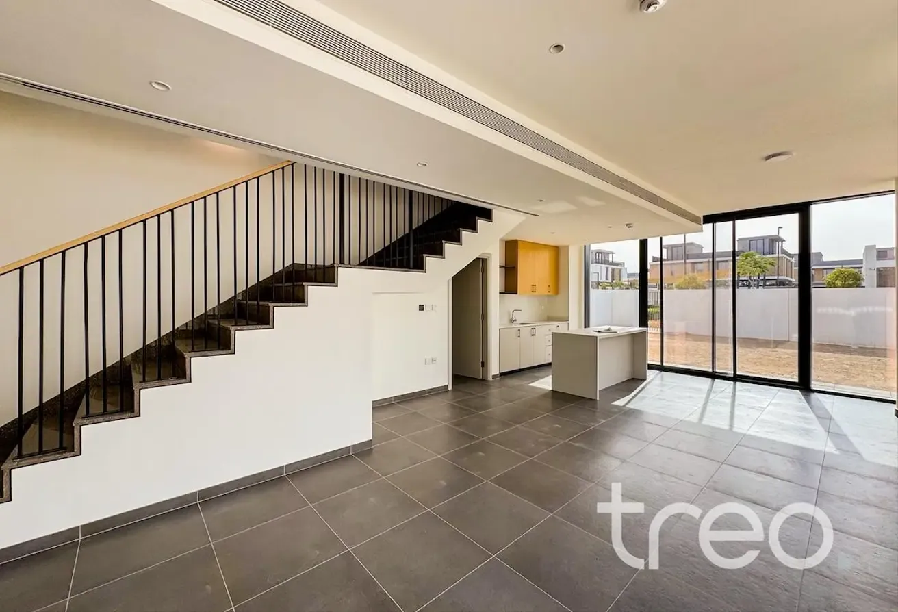 Premium 5BR + Maid Villa | Gated Community