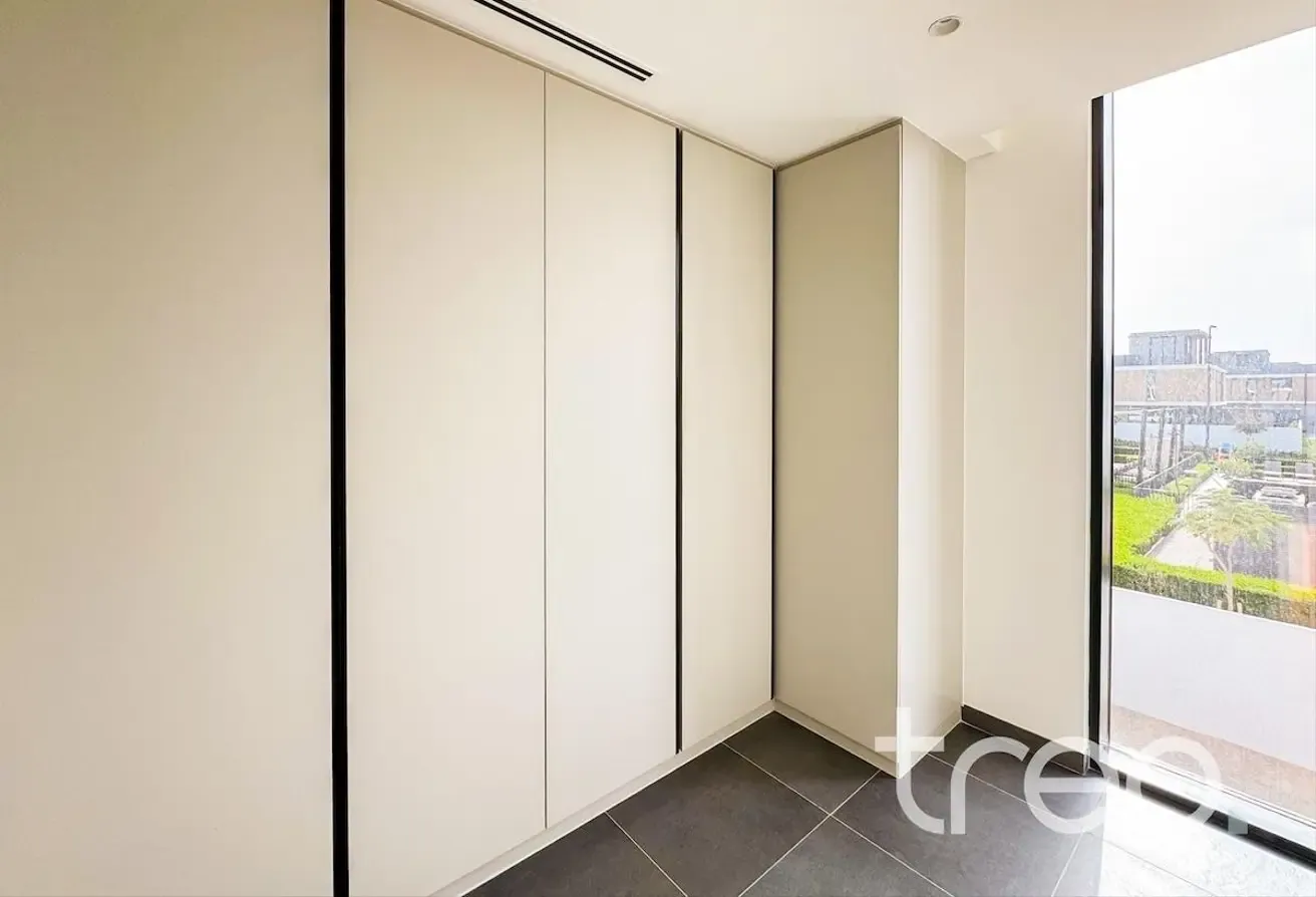 Premium 5BR + Maid Villa | Gated Community