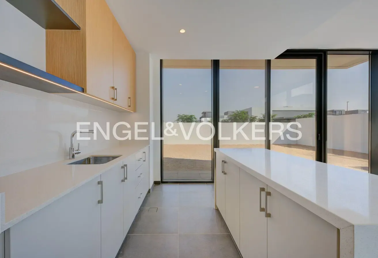 Internal Location | Spacious | Brand New