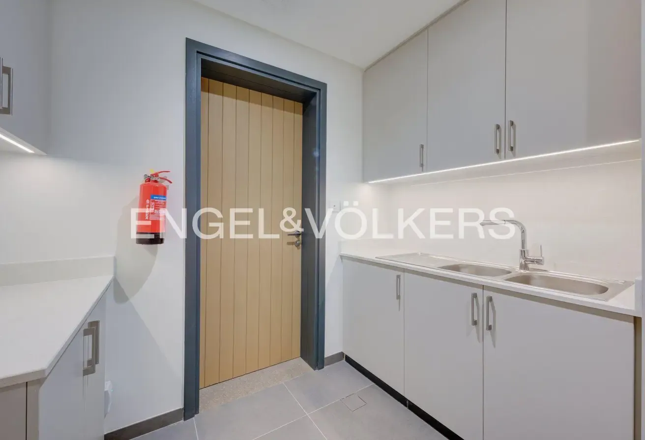Internal Location | Spacious | Brand New