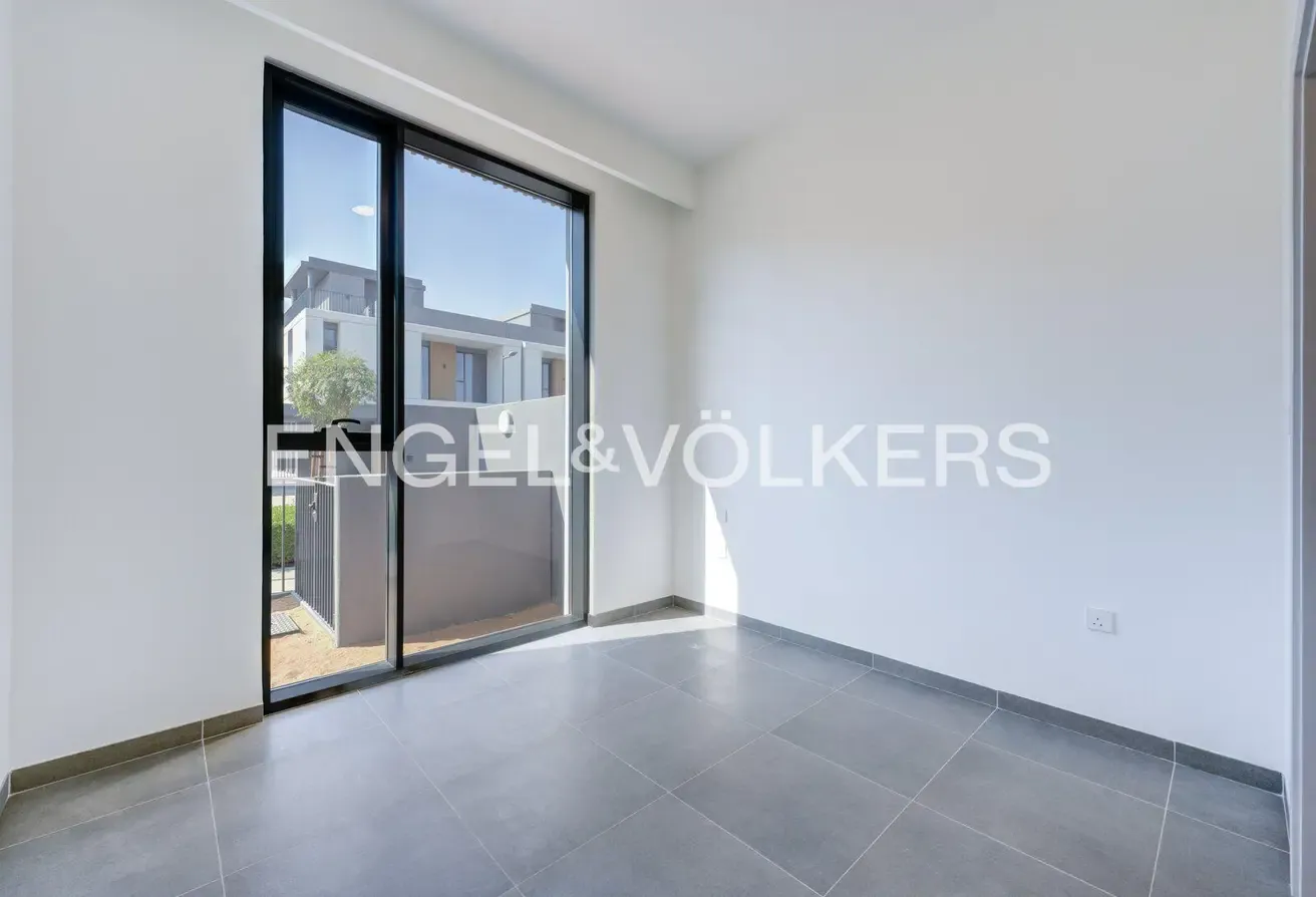 Internal Location | Spacious | Brand New
