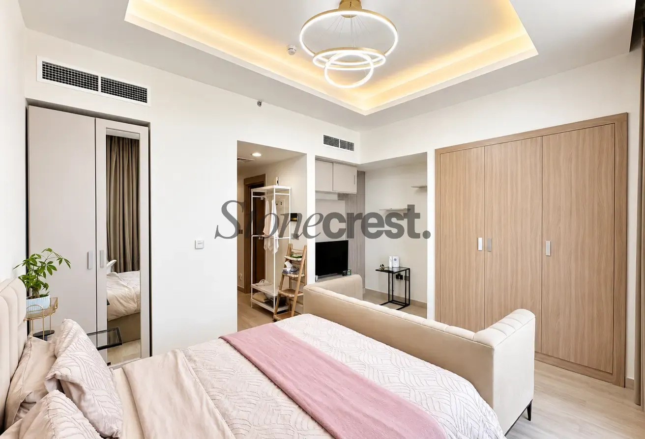 12 Cheques | Furnished | Vacant | Pool view