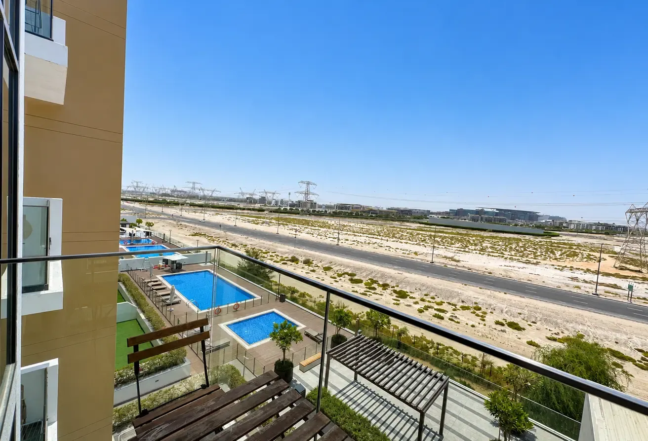 12 Cheques | Furnished | Vacant | Pool view