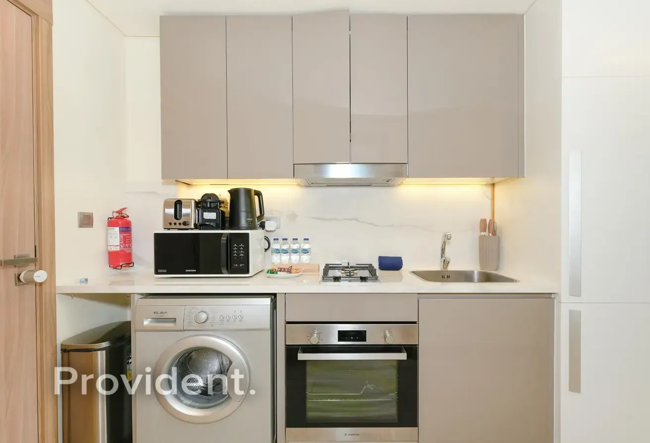 Prime Location | Bright and Spacious | Furnished