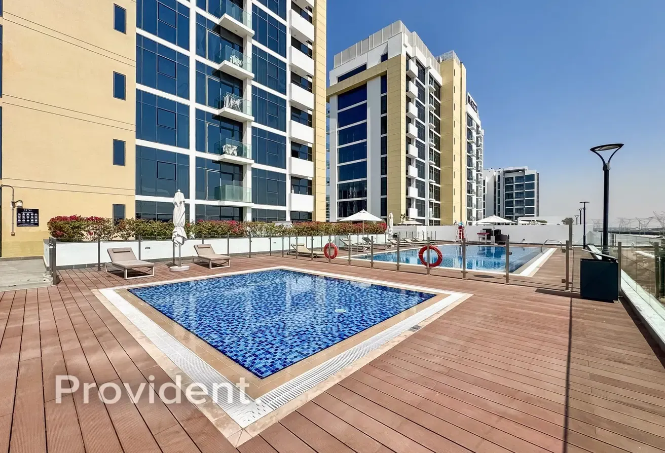Prime Location | Bright and Spacious | Furnished