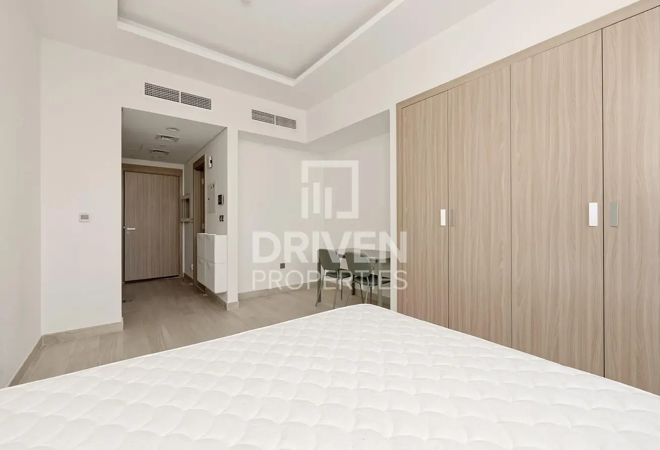 Well Maintained | High Floor | Chiller Free