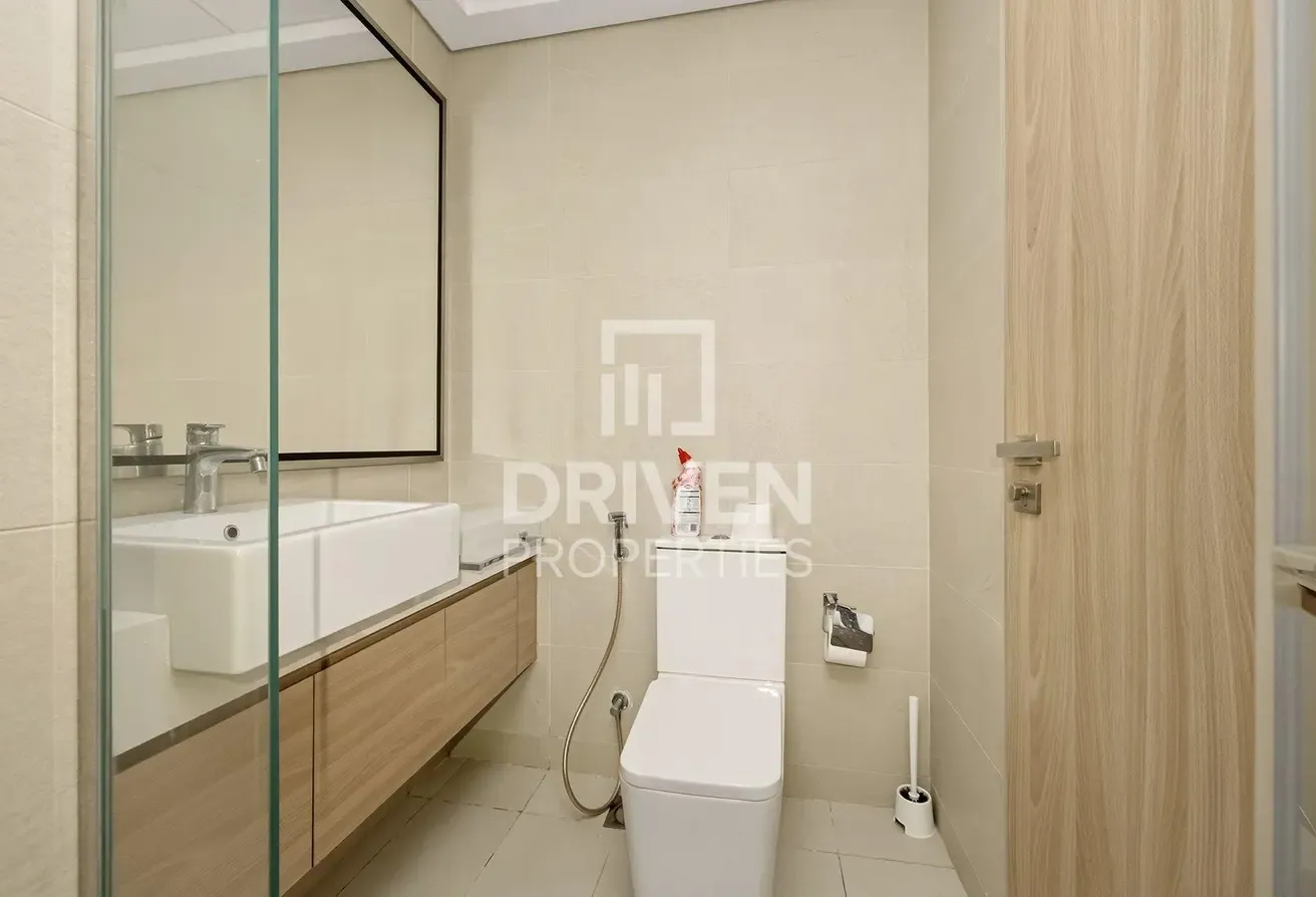 Well Maintained | High Floor | Chiller Free