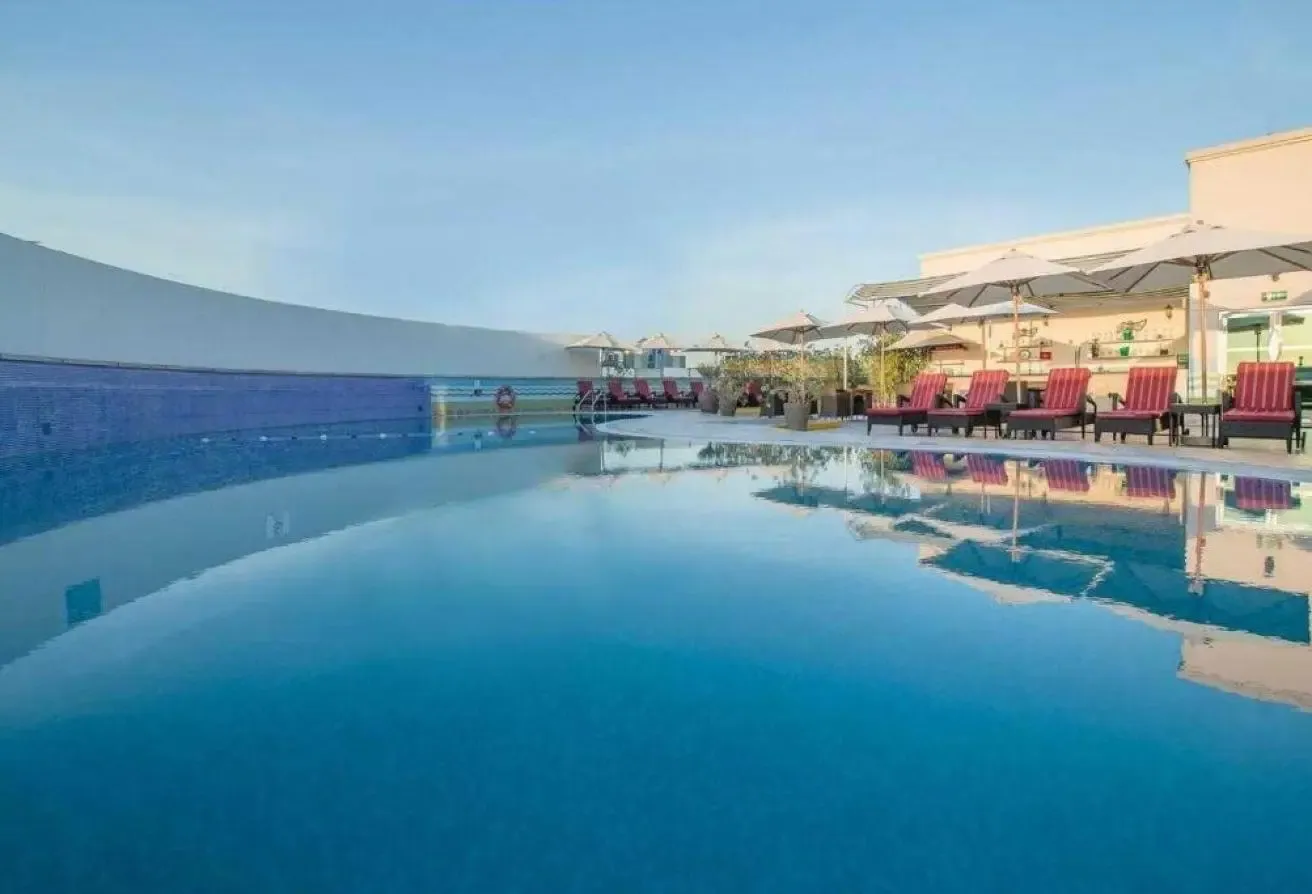 Luxury 4* Hotel Room | No Kitchen | Next to Metro