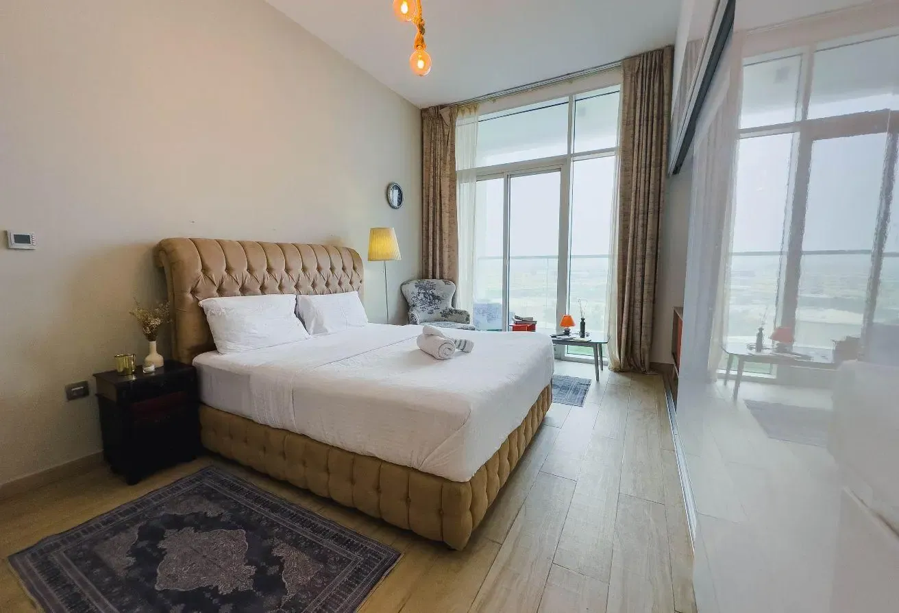 Marina View Studio | Pool, Sauna, Jacuzzi and Gym