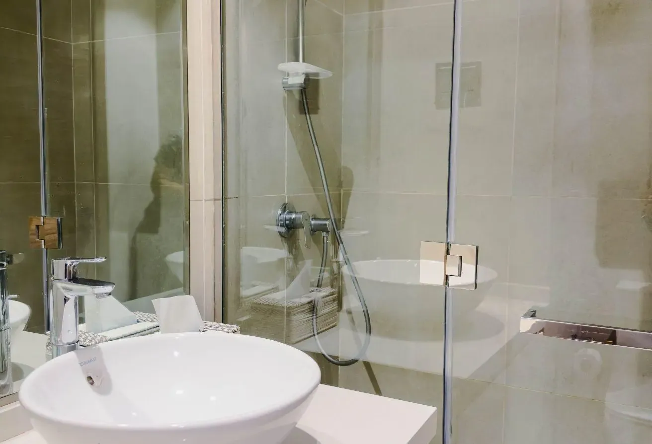 Marina View Studio | Pool, Sauna, Jacuzzi and Gym