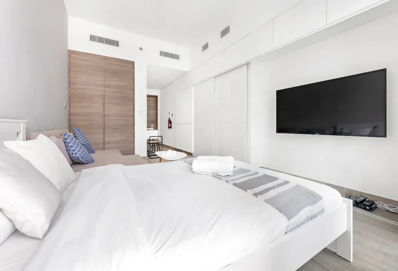 Flexible Cancellation Terms | Near Beach